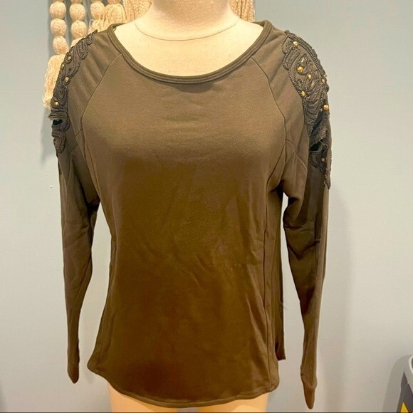 NWT Double Zero Olive Green Sweatshirt Shirt w/ Decorative Studded Shoulders S - Picture 1 of 9